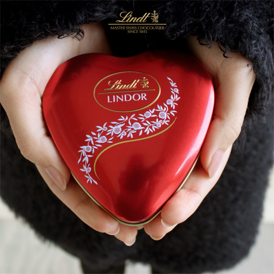 lindor valentine's day creative social media post