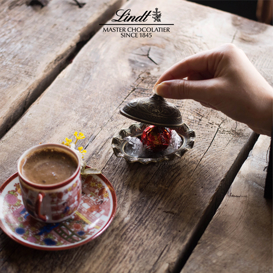 lindor and turkish coffee social media post